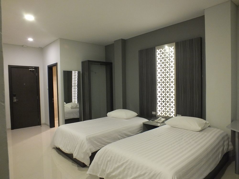 Studio Inn And Suites Semarang Dış mekan fotoğraf