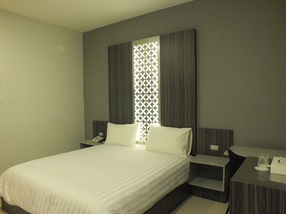 Studio Inn And Suites Semarang Dış mekan fotoğraf