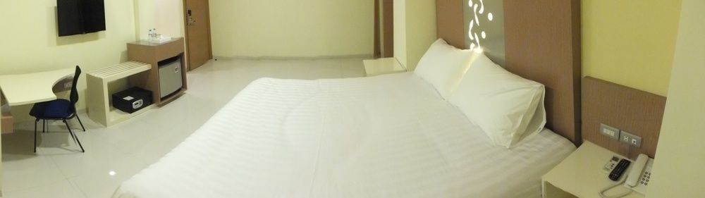 Studio Inn And Suites Semarang Dış mekan fotoğraf