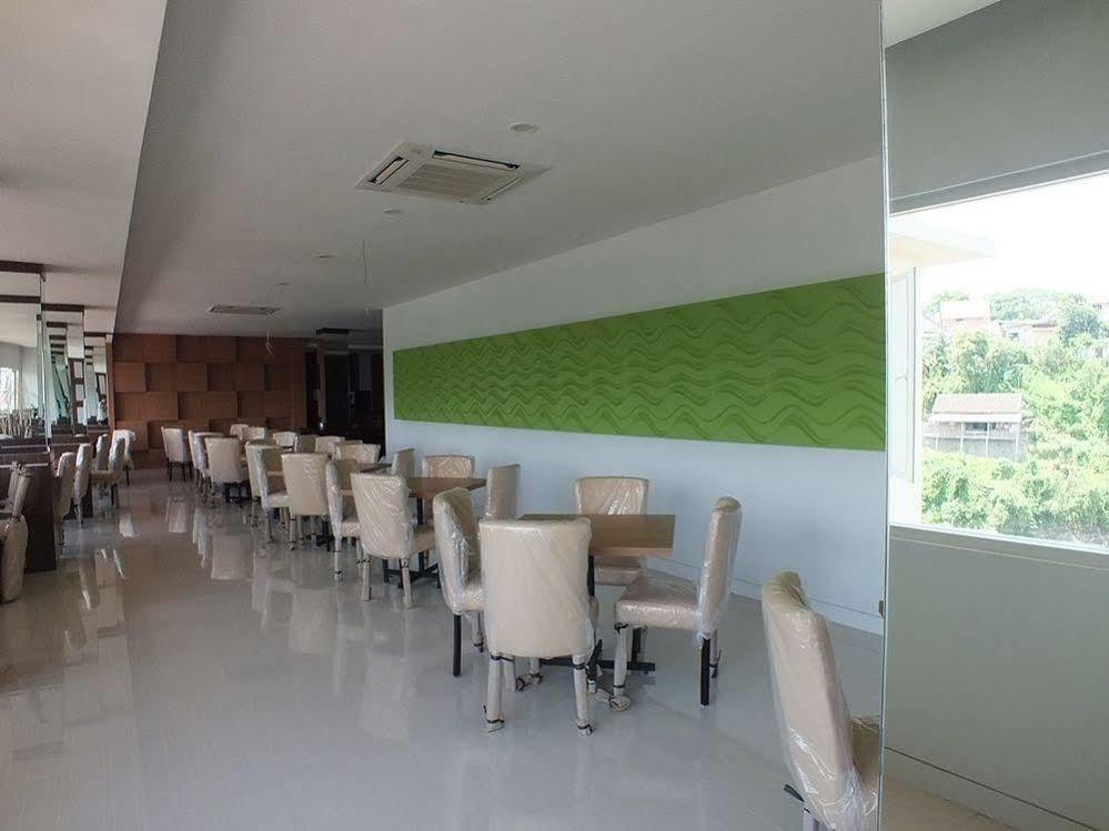 Studio Inn And Suites Semarang Dış mekan fotoğraf